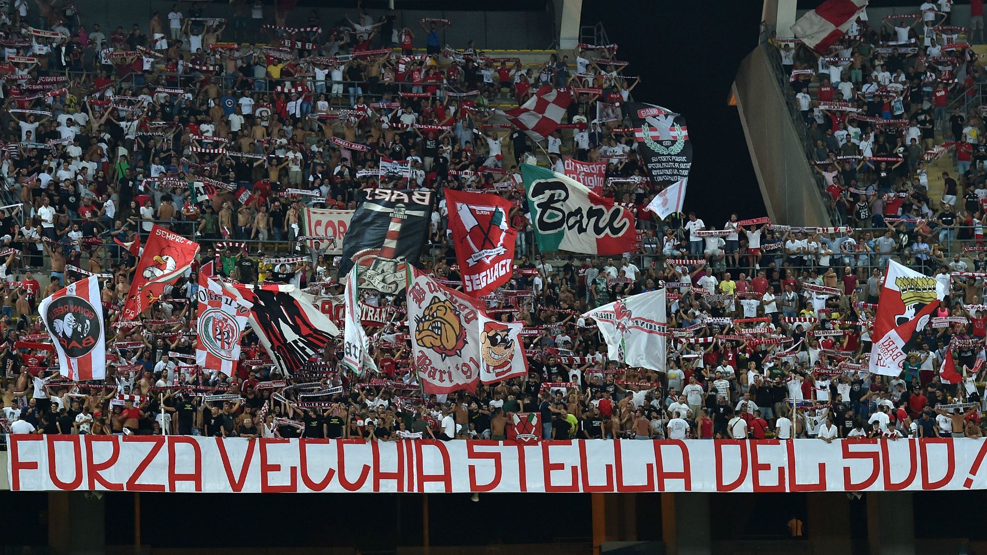 Bari fans