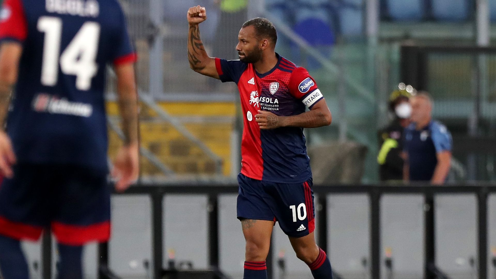 Joao Pedro Lazio Cagliari celebrating Serie A