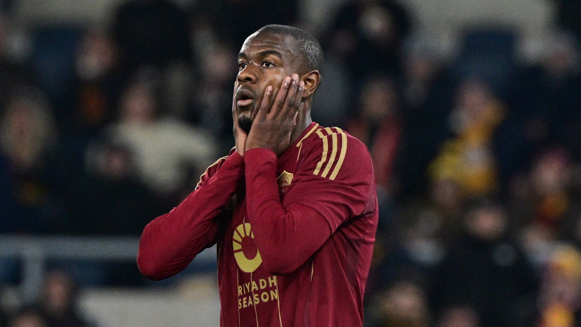 ndicka roma 2024 25 mani faccia