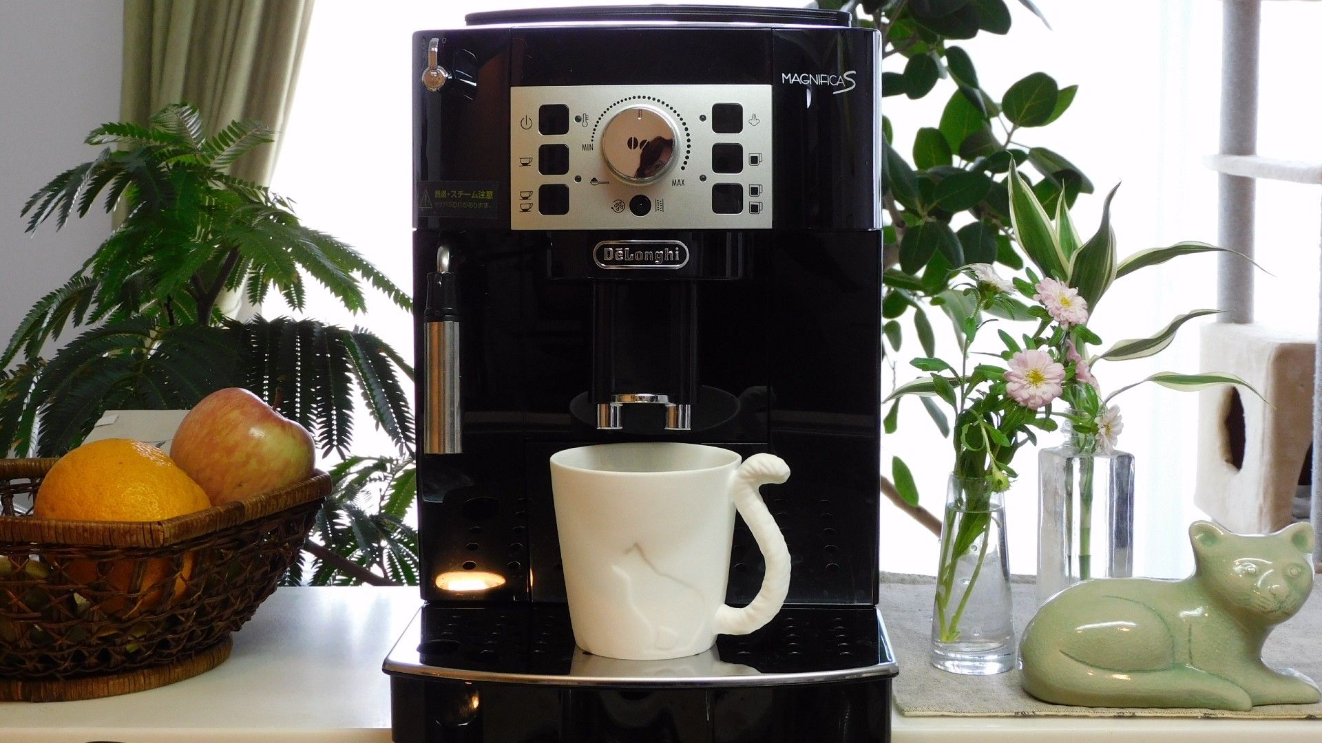 20220708-deloghi-cofeemachine-main