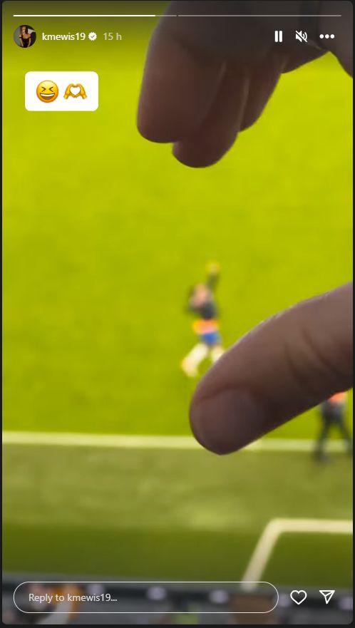 Kristie Mewis Sam Kerr Stamford Bridge