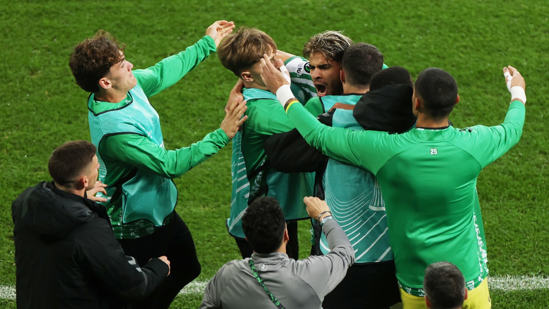 betis esultanza finale conference chelsea