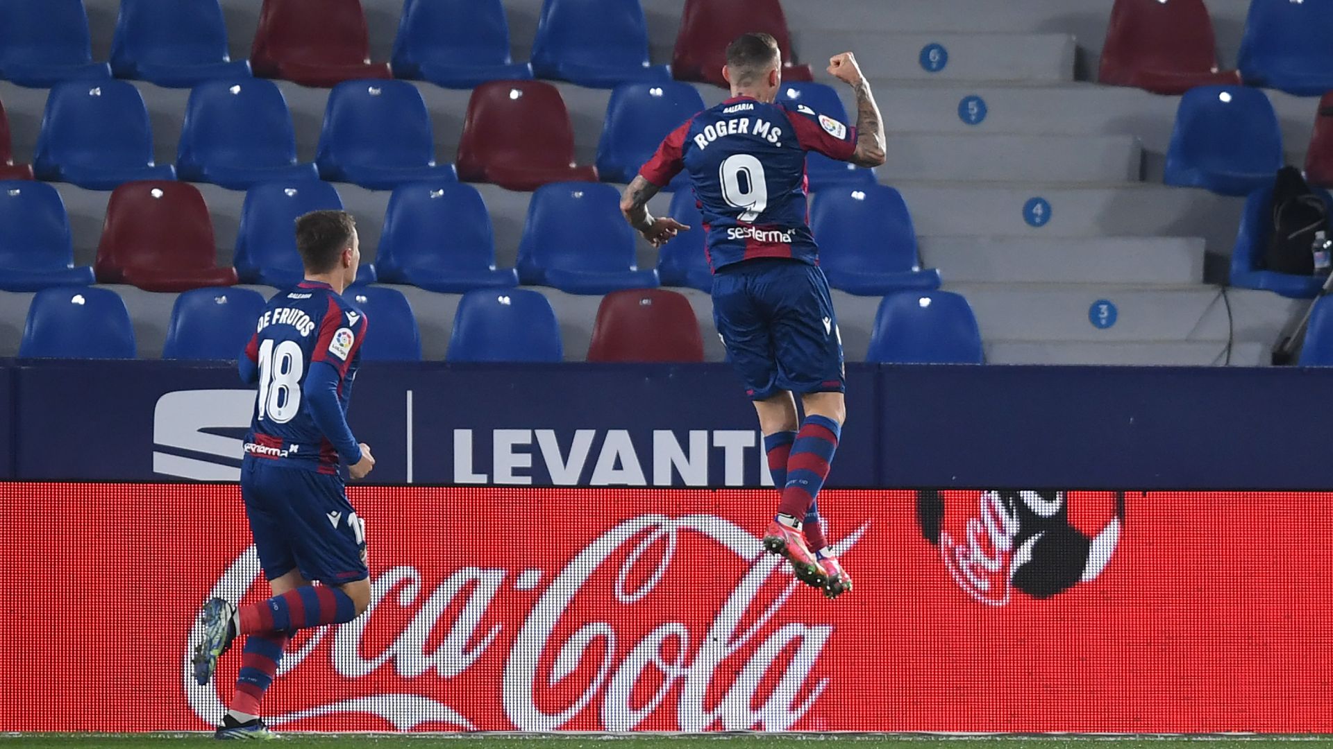 Roger goal against Valencia