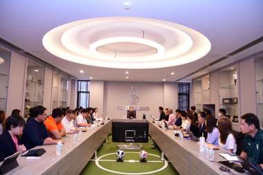 นวลพรรณ ล่ำซำ