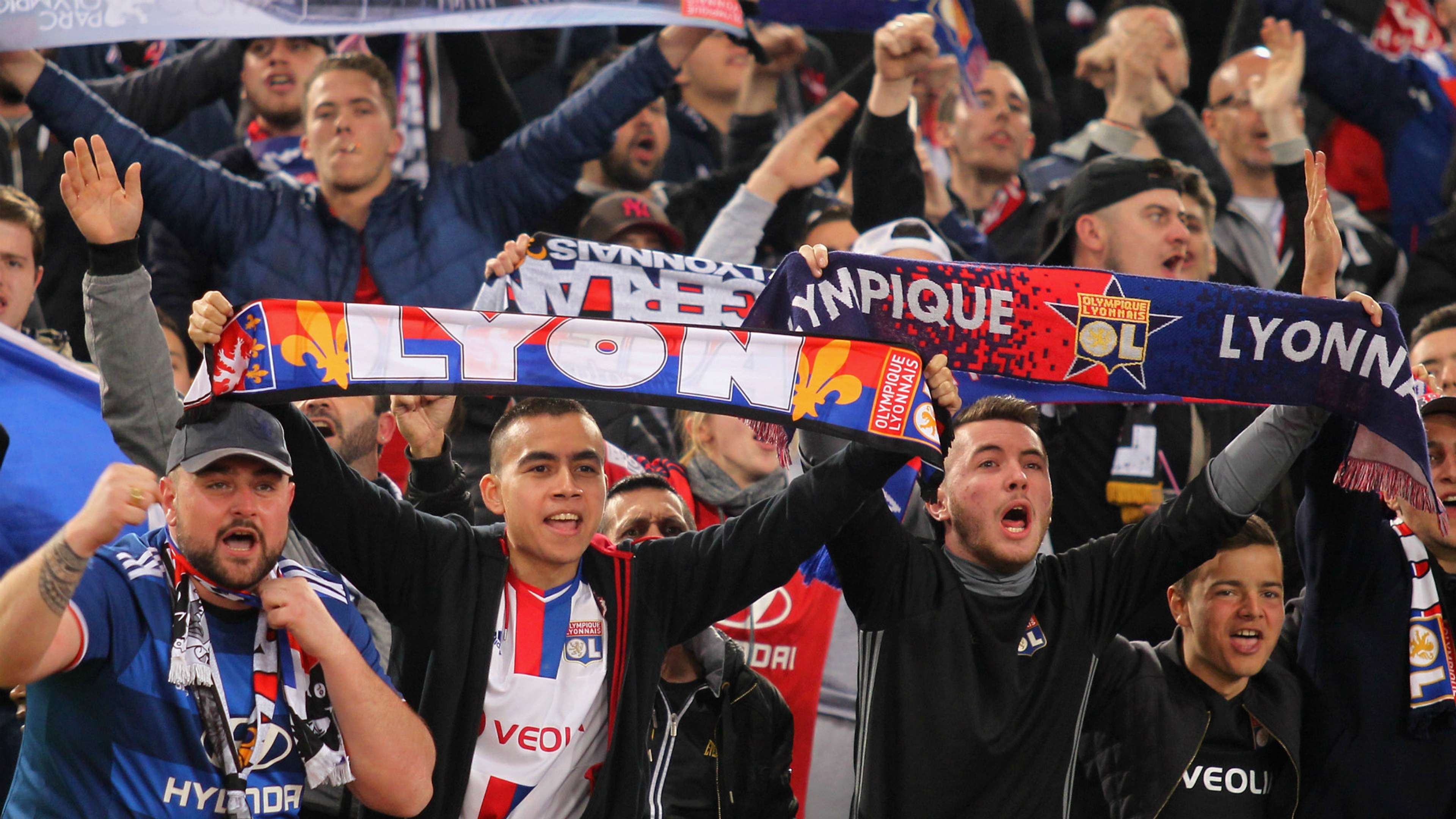 Lyon fans, Europa League, 03162017