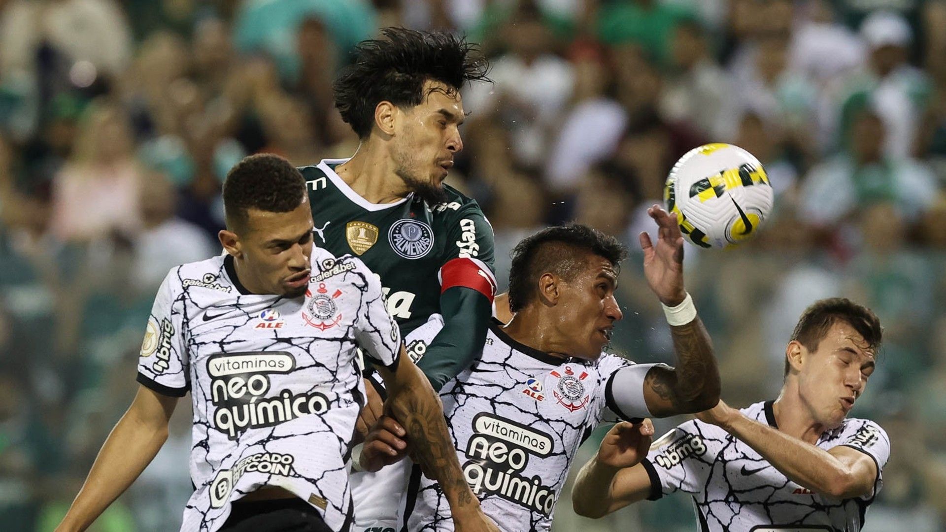 Gustavo Gómez Paulinho Palmeiras Corinthians Brasileirão 23 04 2022