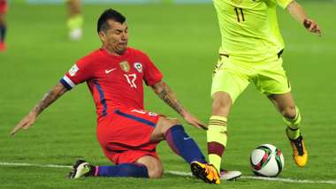 Gary Medel Venezuela Chile South America WC Qualifiers 29032016