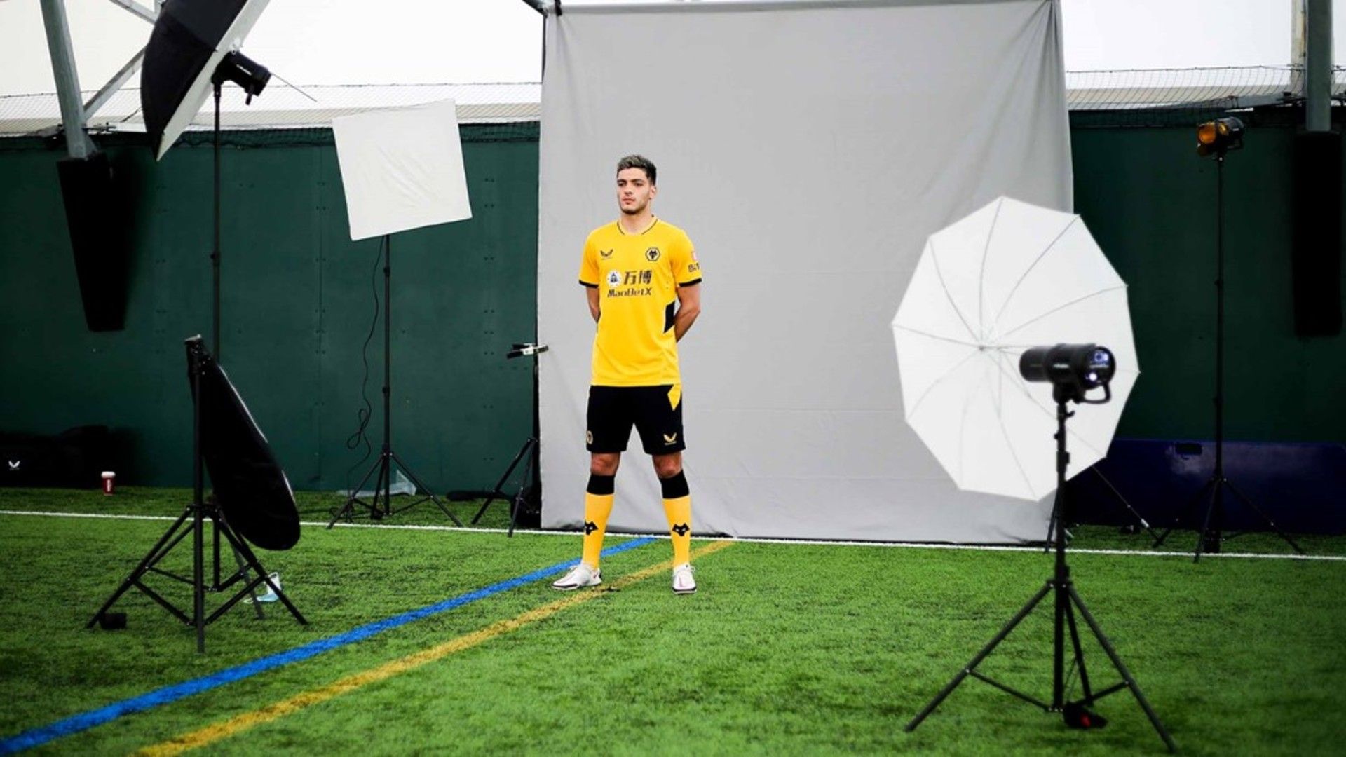 Raúl Jiménez Wolves 2021-22