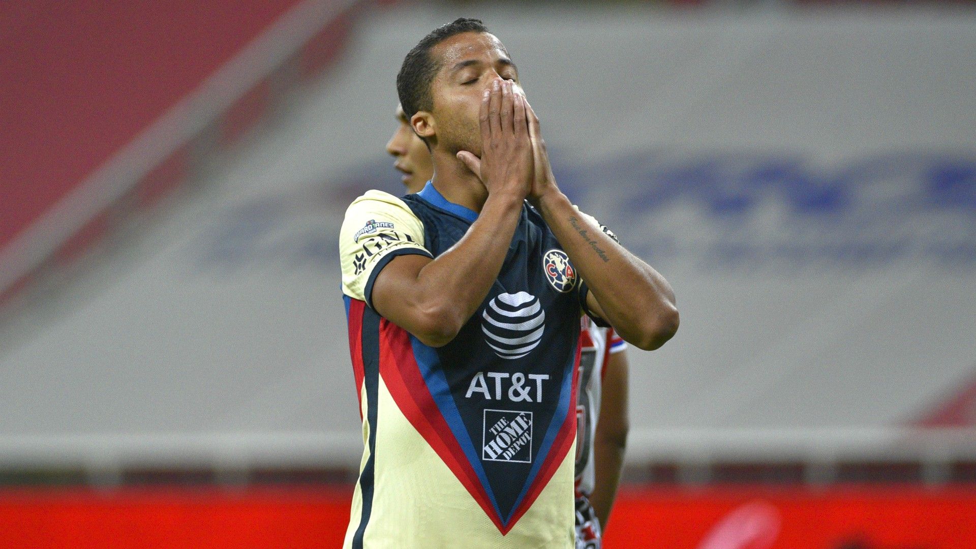 Giovani Dos Santos América