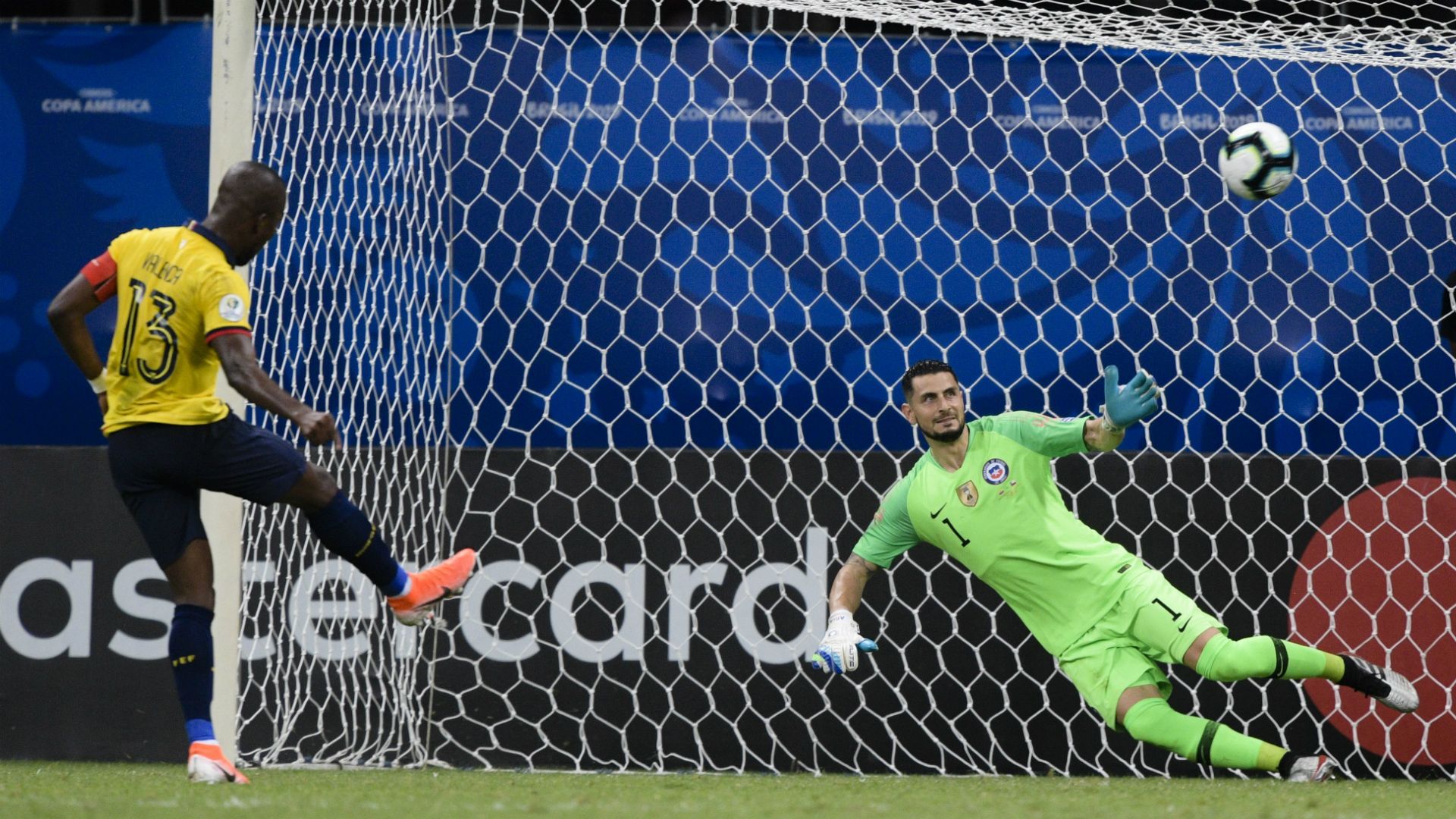 Enner Valencia Gabriel Arias Chile Ecuador Copa America 21062019