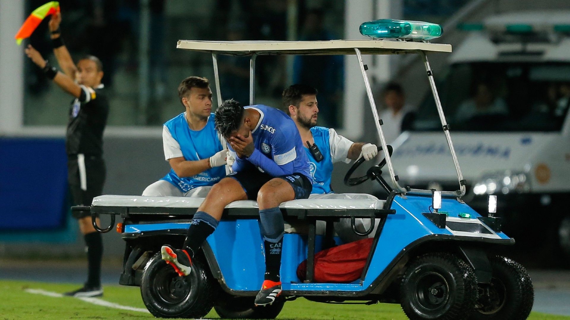 Lucas Passerini Lesion Belgrano Internacional Copa Sudamericana 02042024