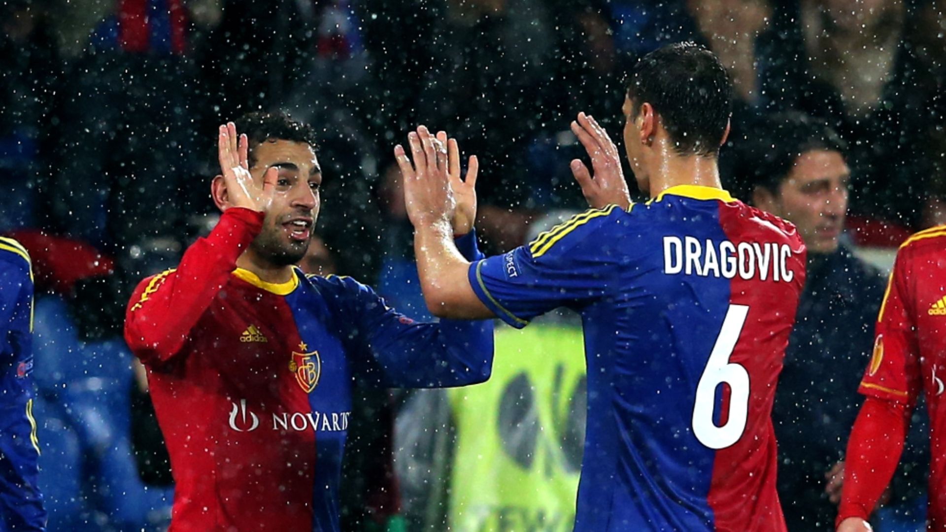Mohamed Salah Aleksandar Dragovic FC Basel 2013
