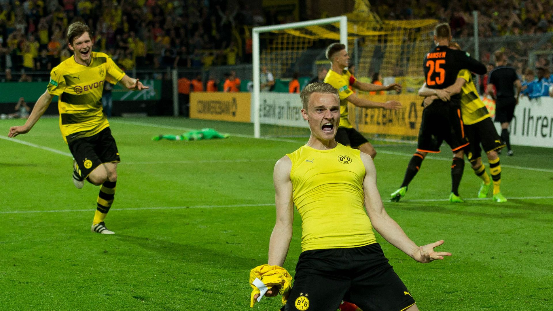 GER ONLY Amos Pieper Dortmund 2017