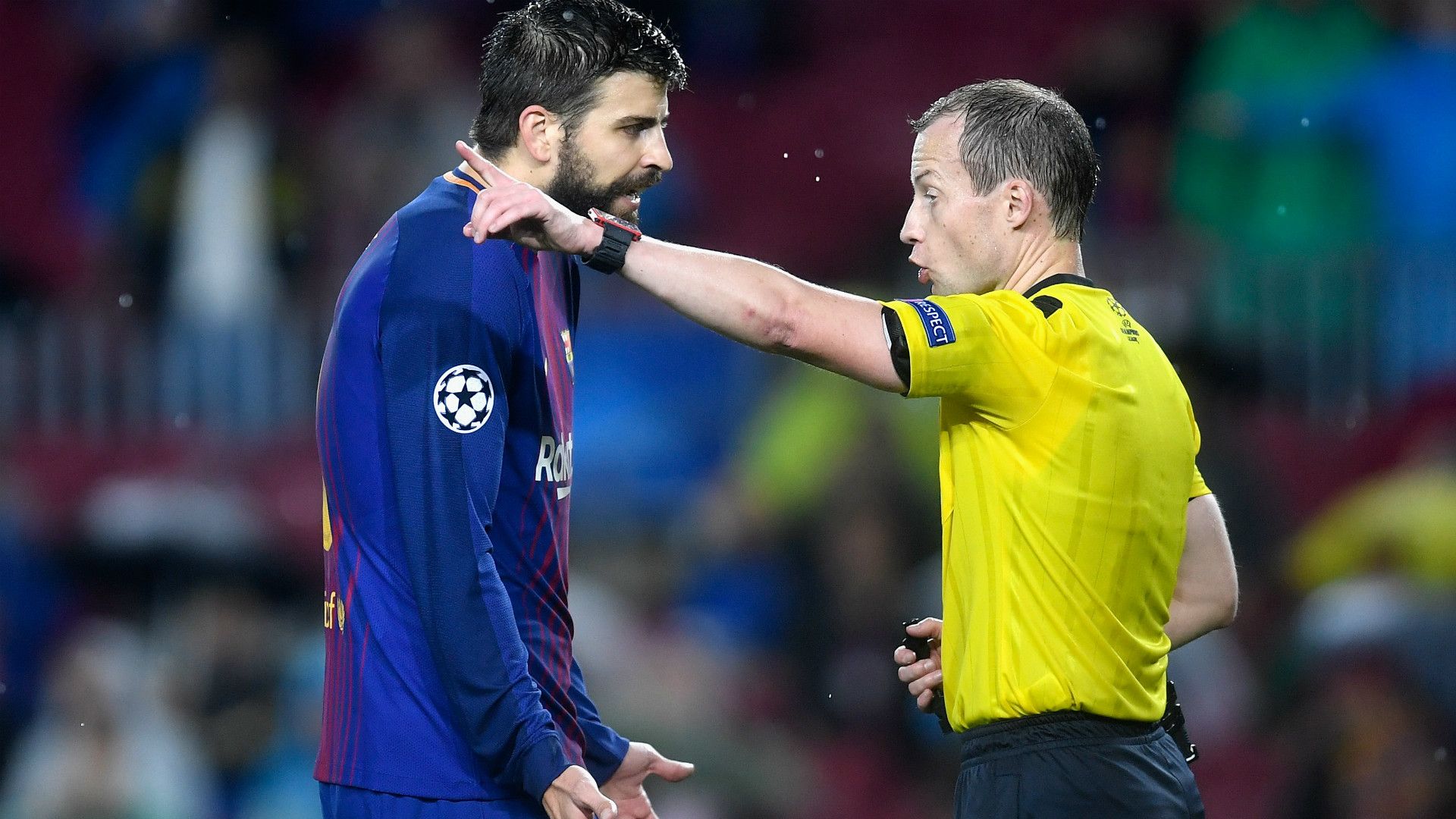 PIque Barcelona Olympiakos Champions League