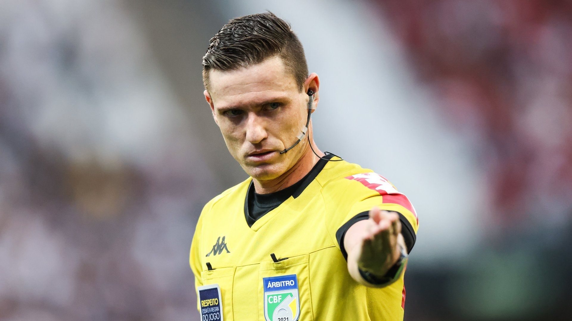 O árbitro brasileiro Ramon Abatti Abel (Fifa/SC)