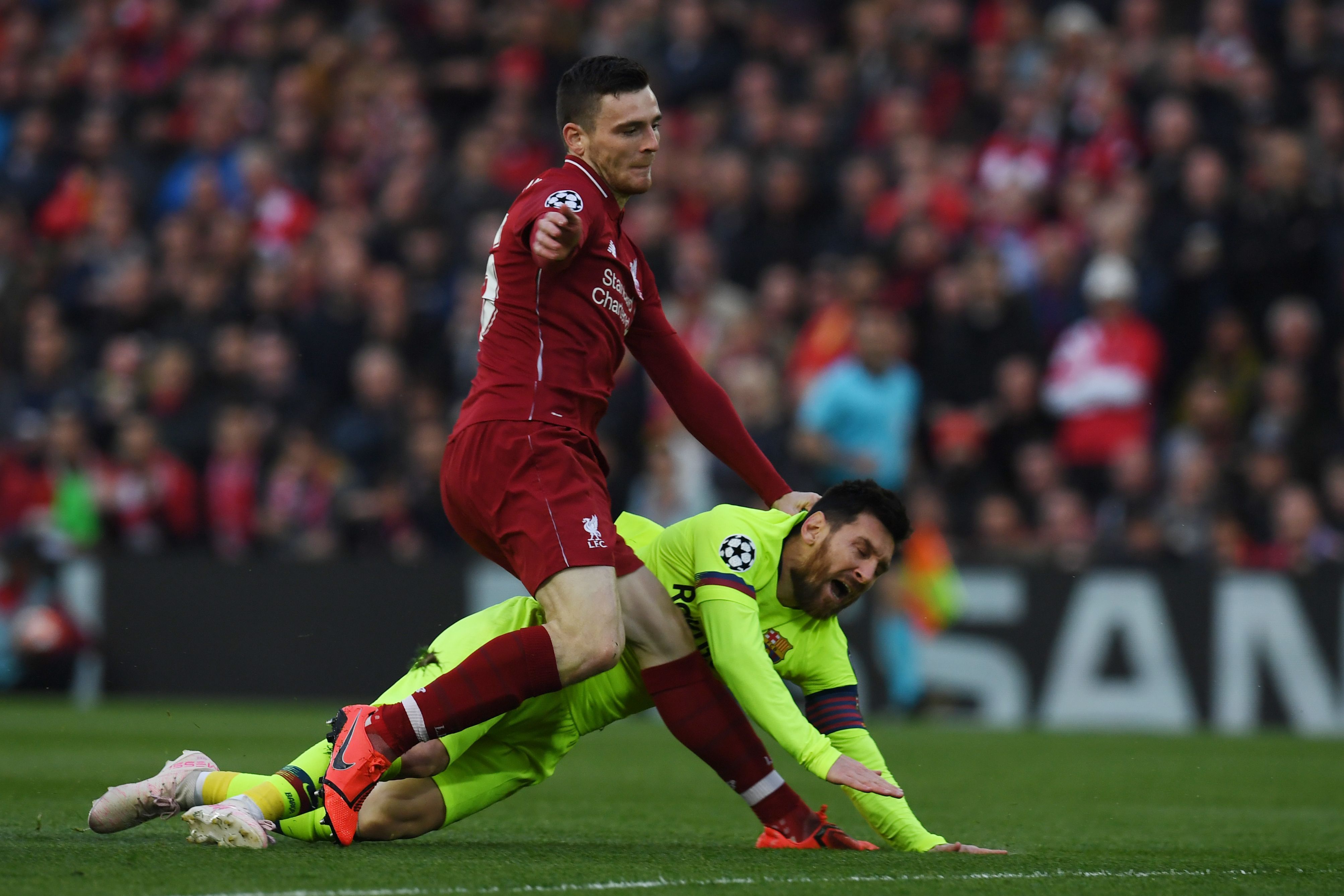 Andrew Robertson Lionel Messi Liverpool Barcelona UEFA Champions League 05/07/19