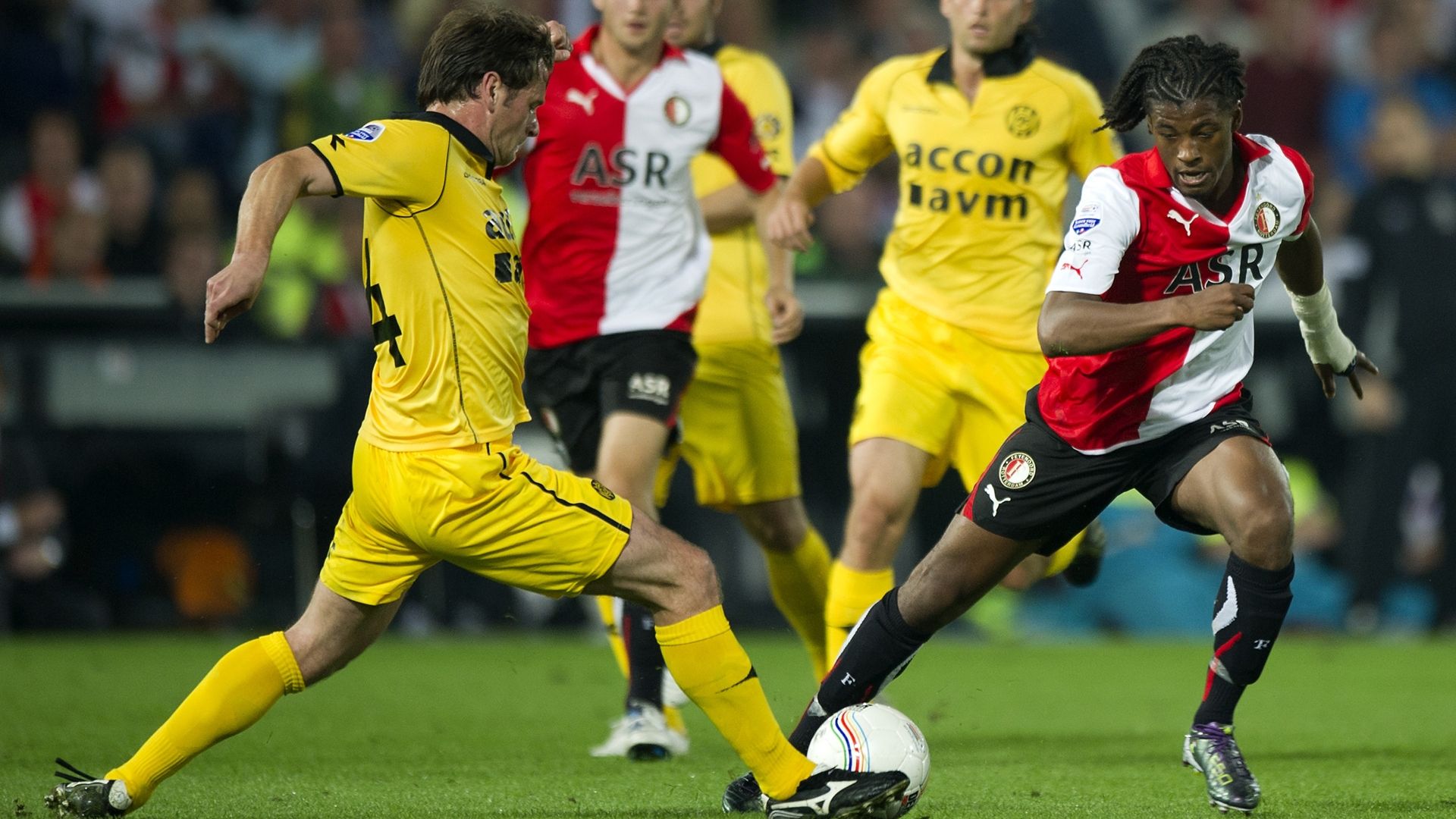 georginio wijnaldum 2010 feyernoord rotterdamm