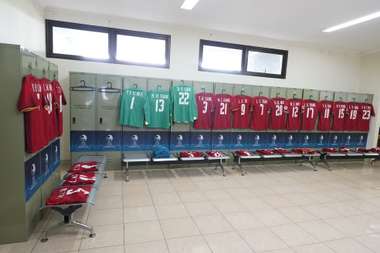 Phòng thay đồ U19