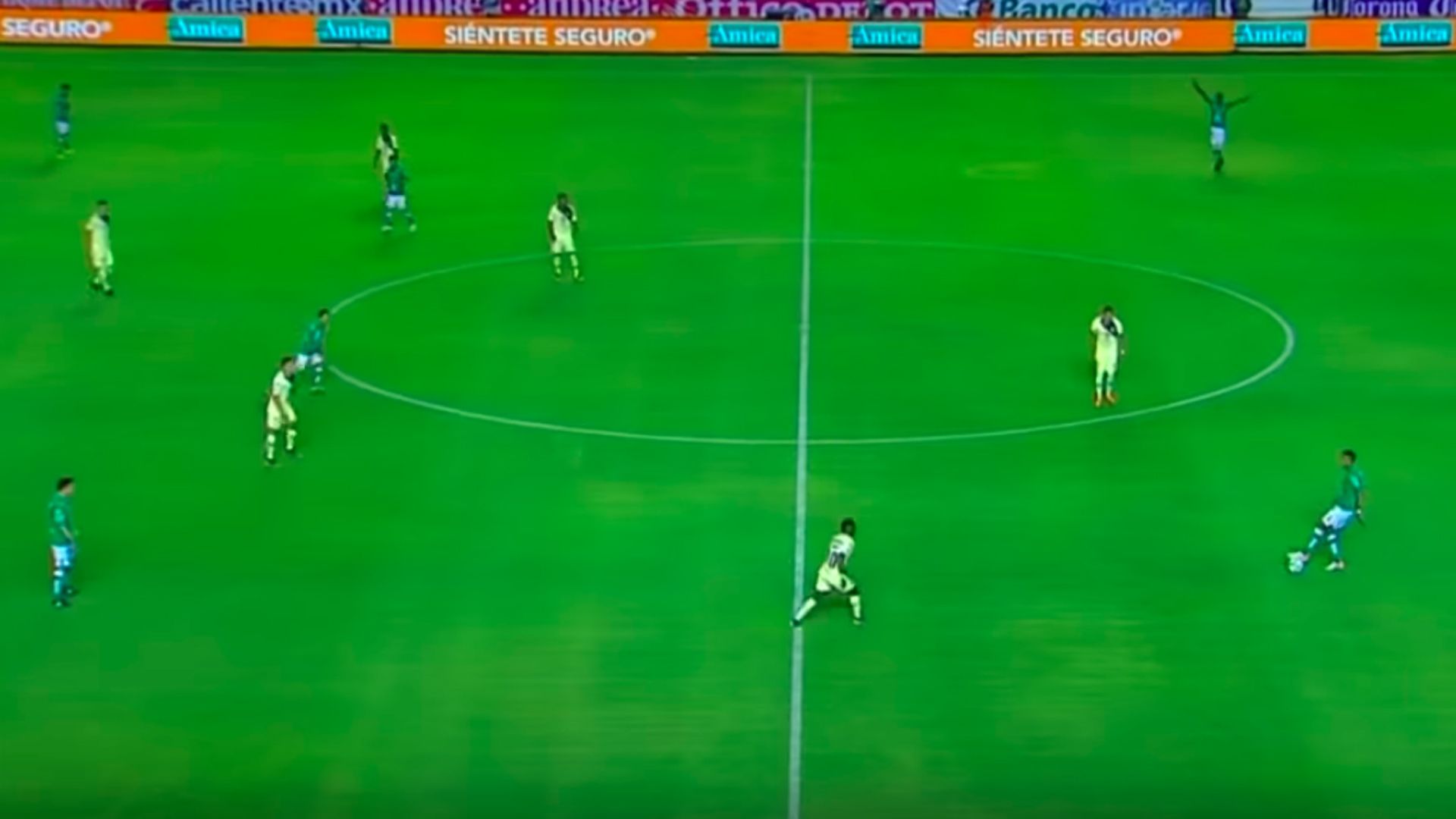 León golazo Macías