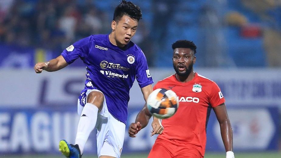 Nguyen Thanh Chung vs Chevaughn Walsh | Ha Noi FC vs HAGL | Round 3 | V.League 2020
