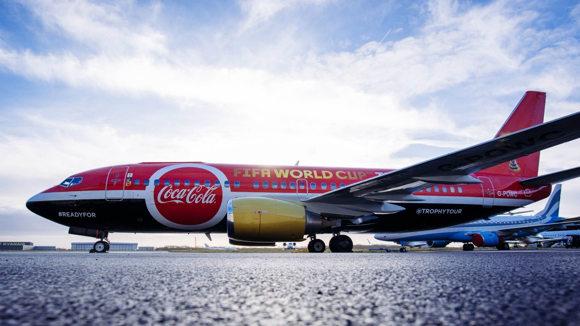 Andrea Pirlo, Sir Geoff Hurst & Tur Trofi Piala Dunia Oleh Coca-Cola
