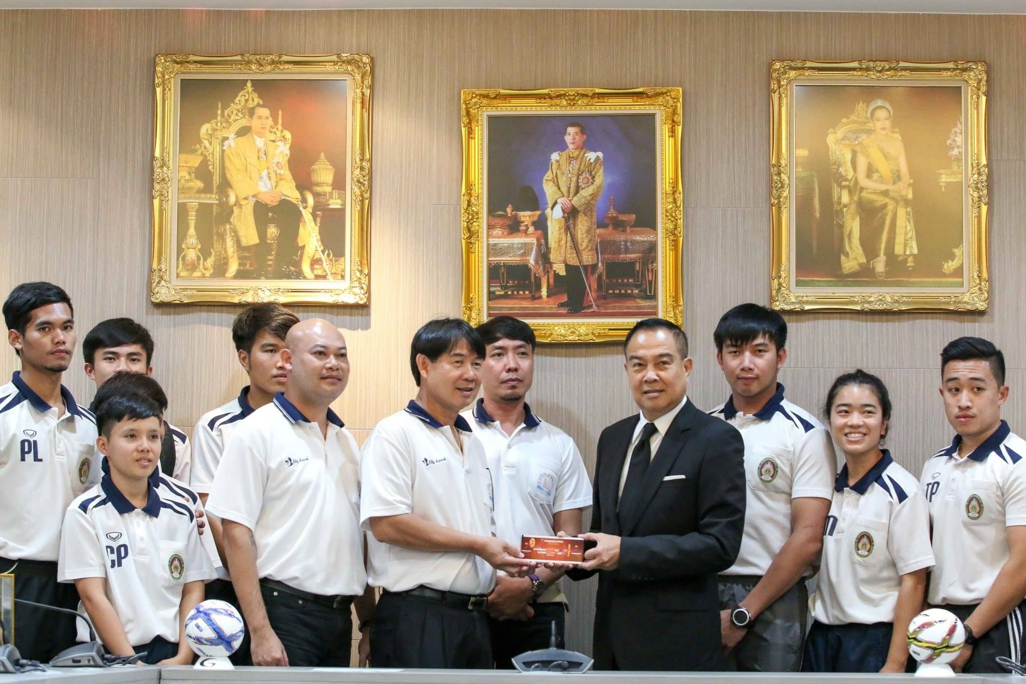 พล.ต.อ.สมยศ พุ่มพันธุ์ม่วง