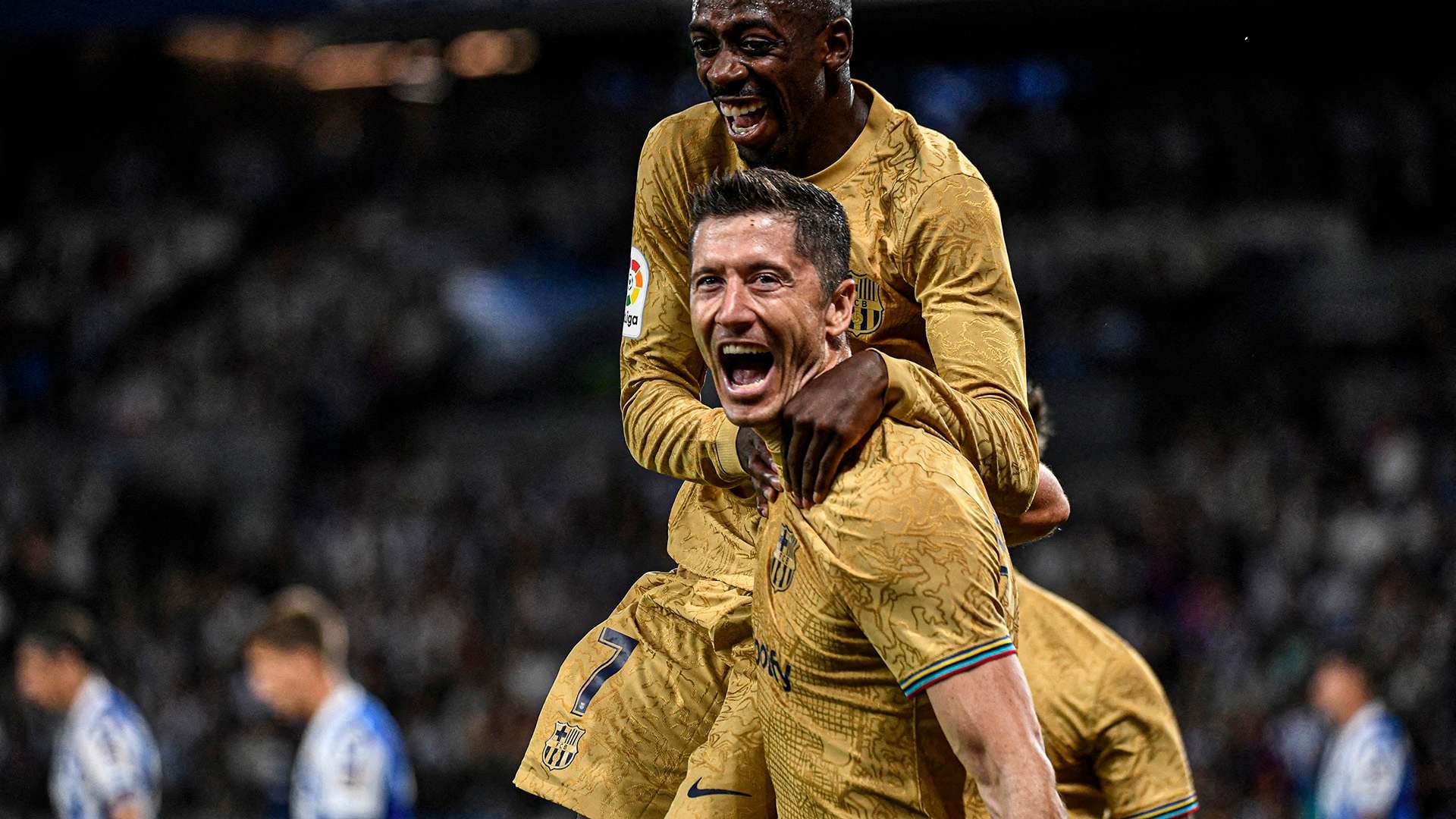 Lewandowski brings joy to Barcelona with two-goal display in 4-1 win