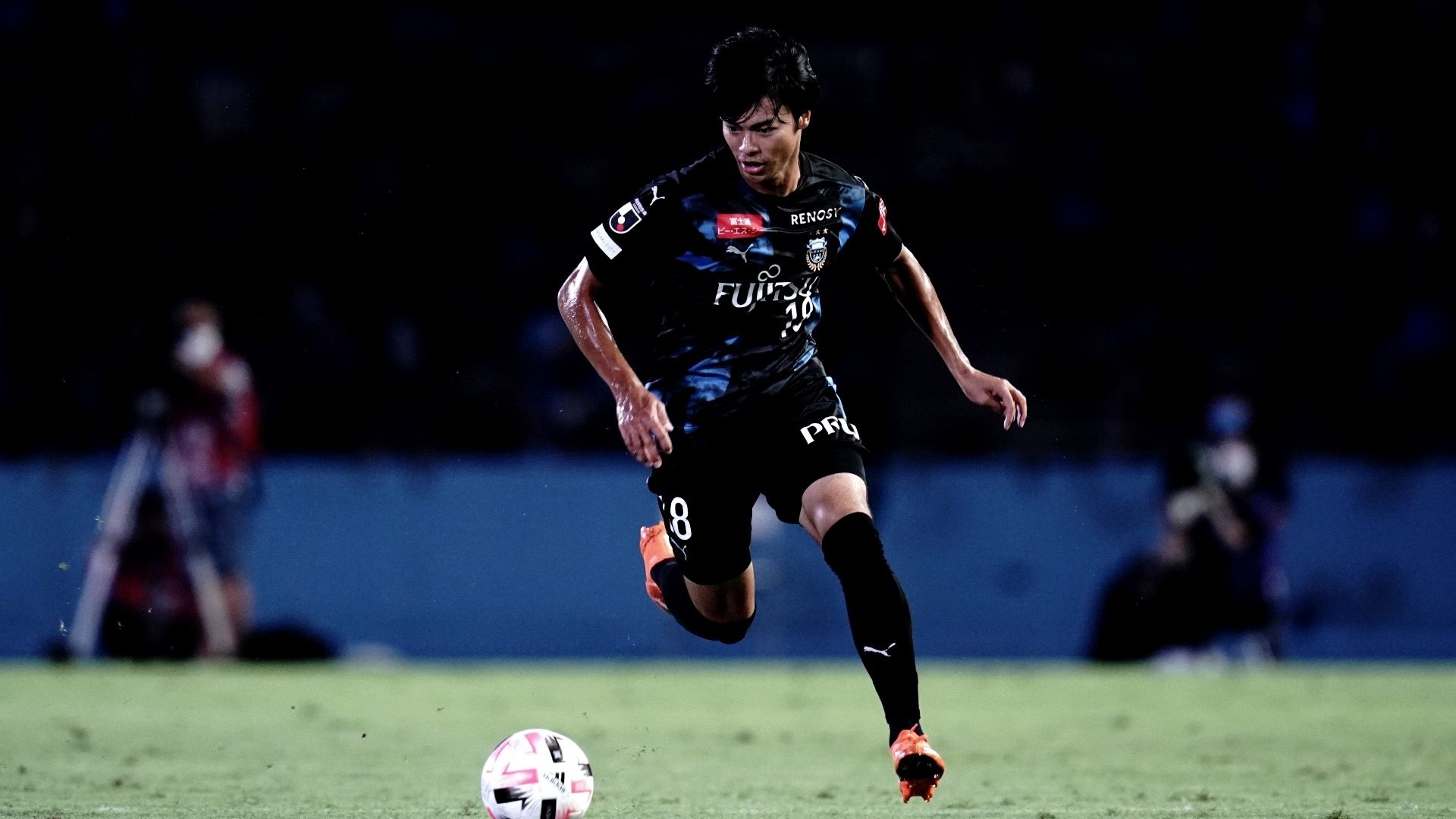 202009-kawasaki-mitoma-2