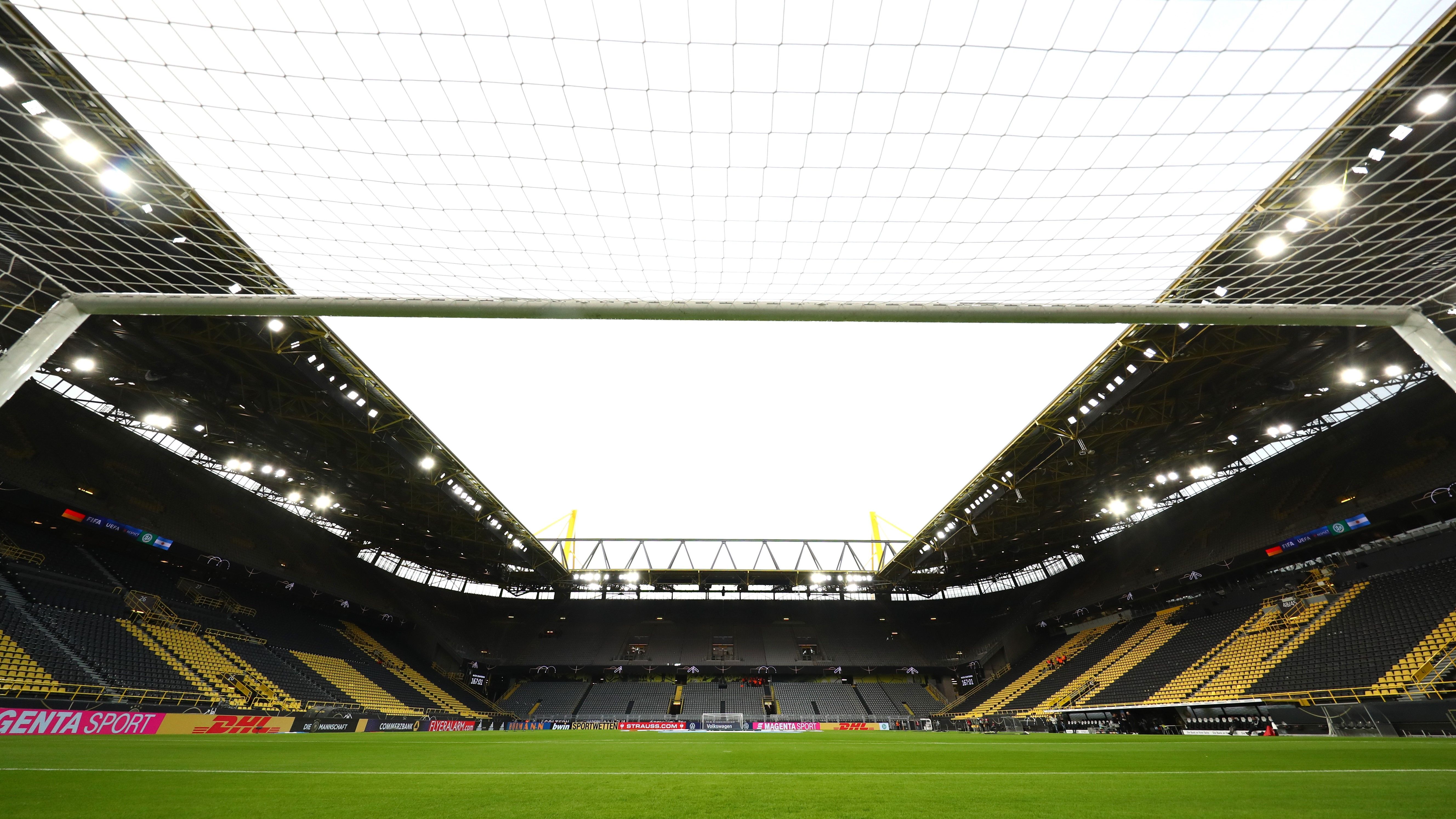 Signal Iduna Park, em Dortmund, antes de Alemanha x Argentina