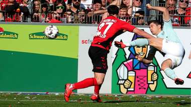 Robert Lewandowski FC Bayern München Bundesliga