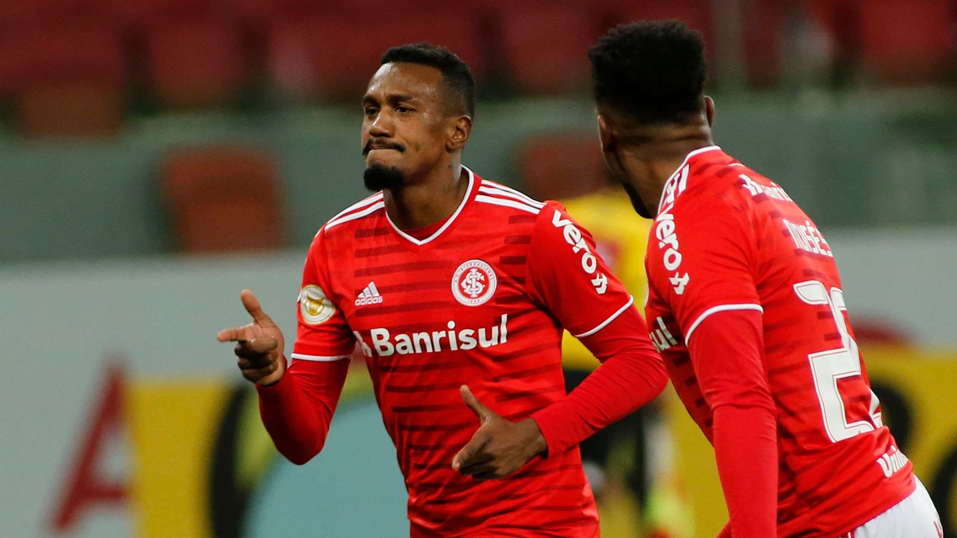 Edenílson comemora - Inter x Sport Brasileirão Série A 30052021