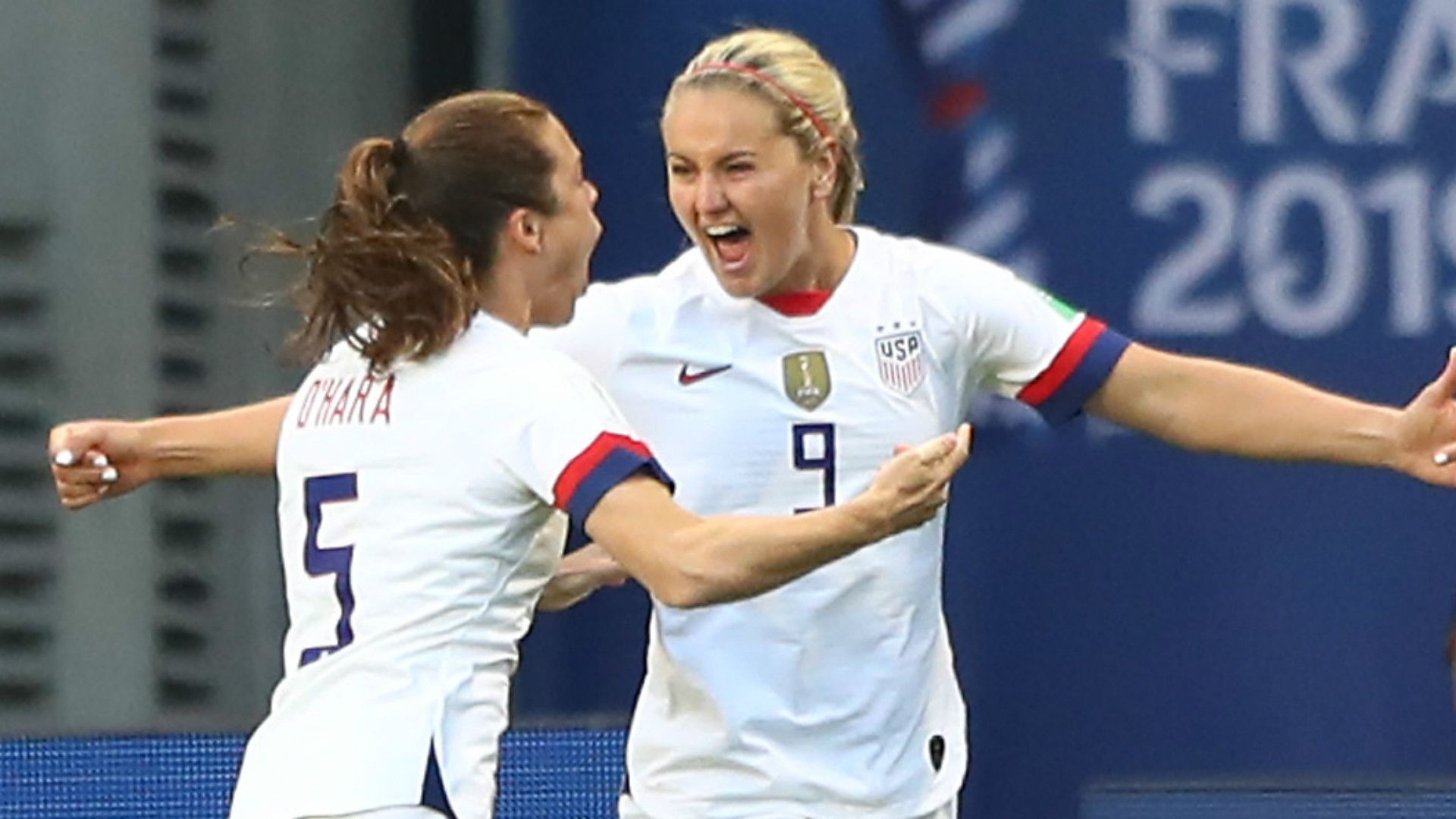 Lindsey Horan Megan Rapinoe USWNT 2019