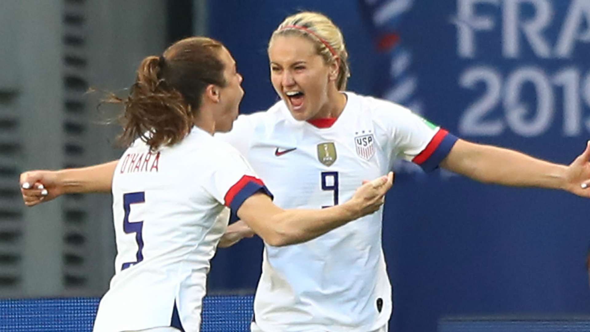 Lindsey Horan Megan Rapinoe USWNT 2019