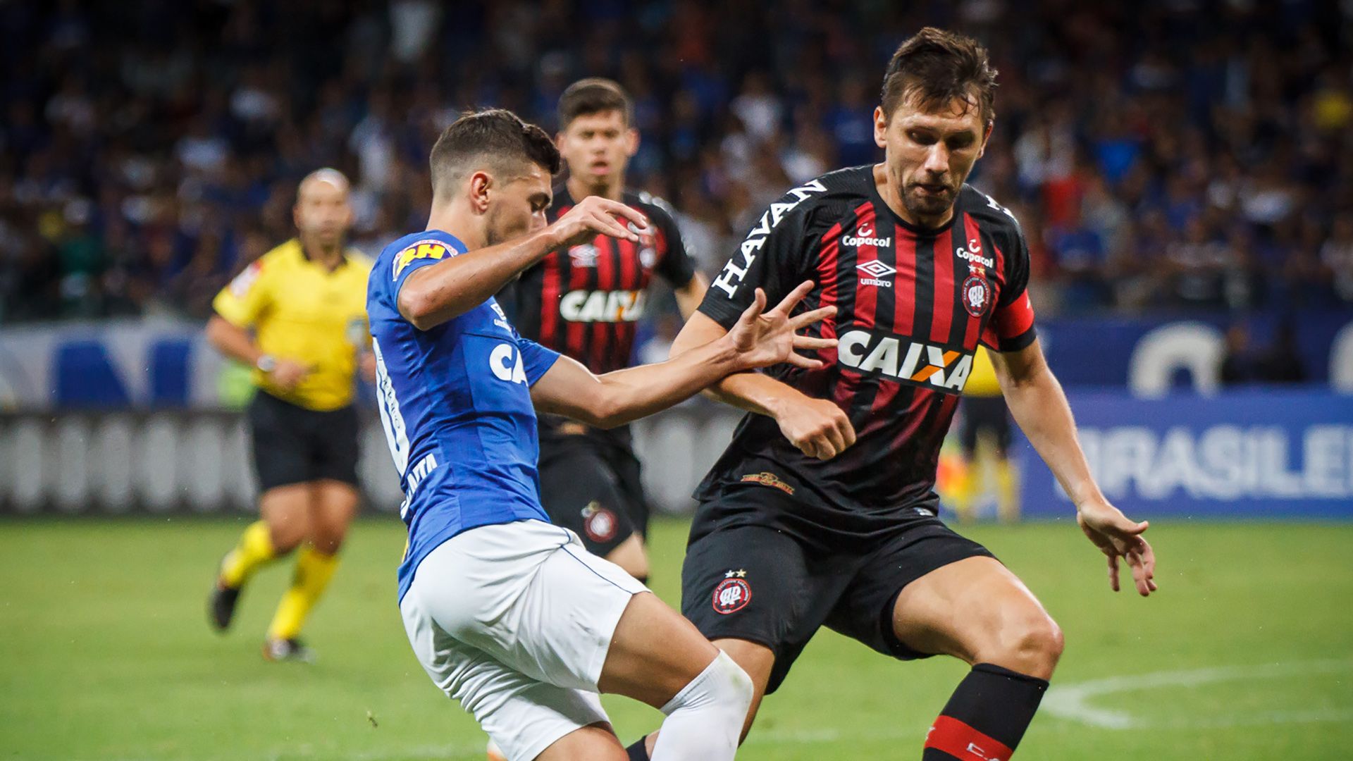 De Arrascaeta Paulo Andre Cruzeiro Atletico-PR Brasileirao Serie A 22072018
