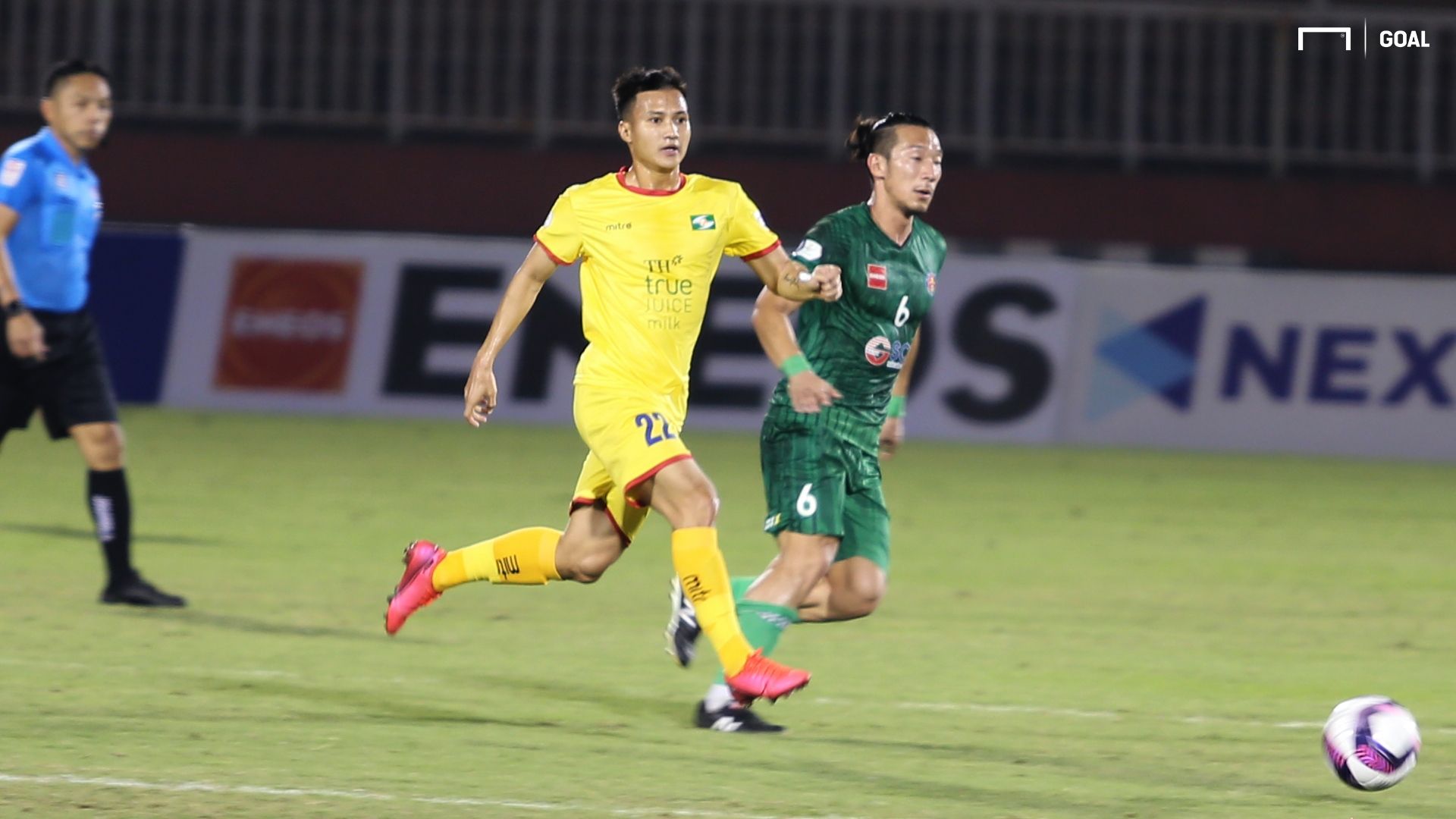 Phan Dinh Thang Woo Sang-ho Woo Sang Ho Sai Gon FC vs Song Lam Nghe An SLNA 2021 V.League