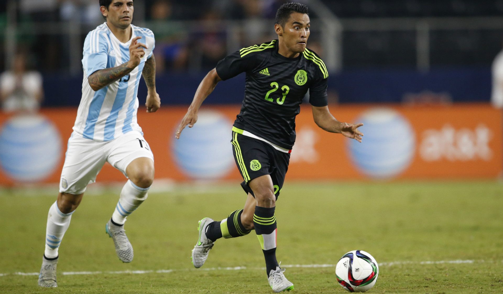 Jose Juan Gallito Vazquez Mexico Argentina International Friendly