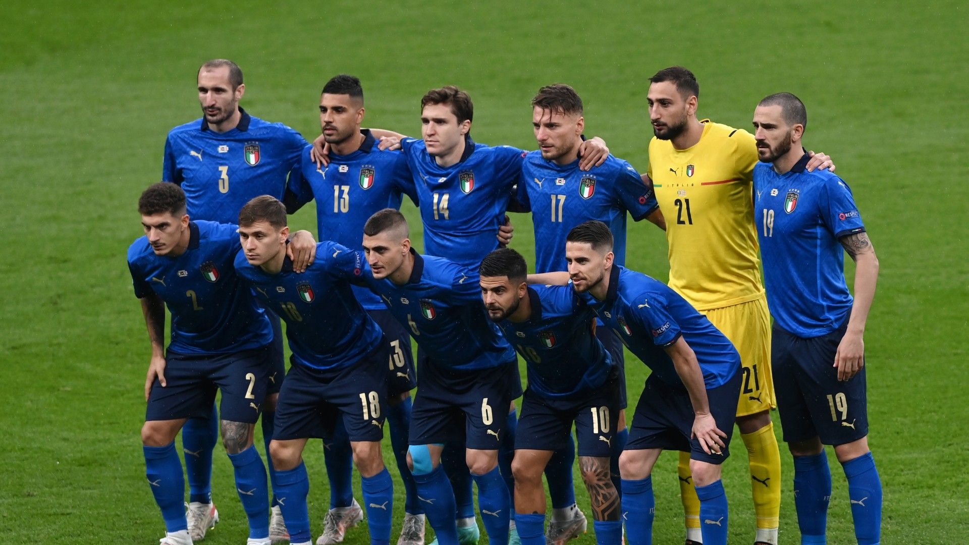 16,800円支給品キャプテンバンド　イタリア代表　EURO FIFA ワールドカップ 予選