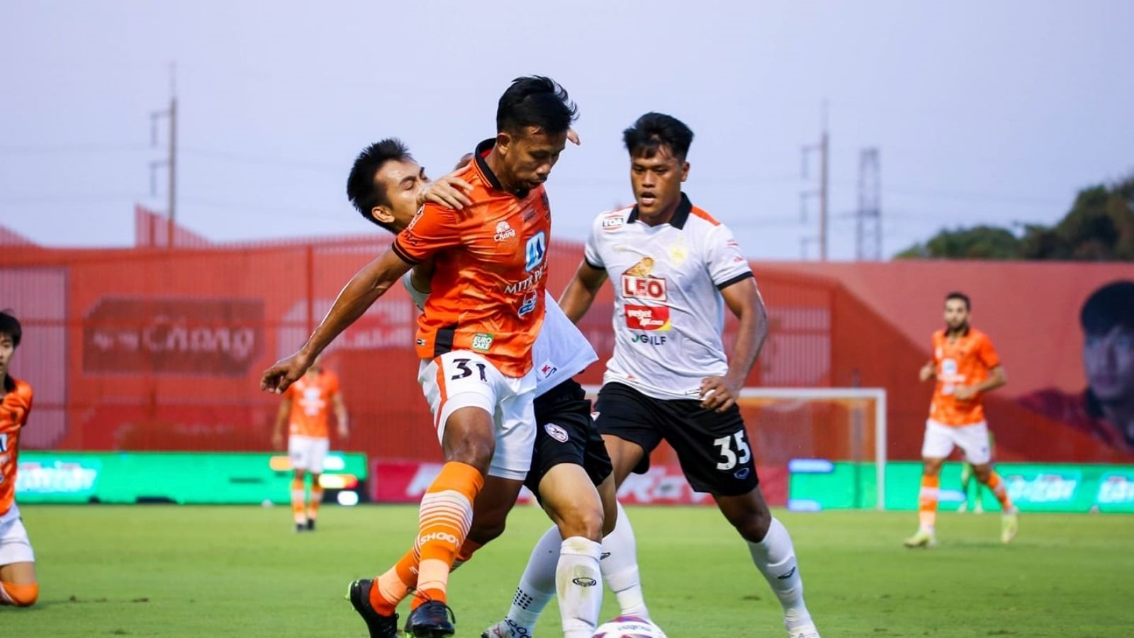 ราชบุรี มิตรผล - ลีโอ เชียงราย