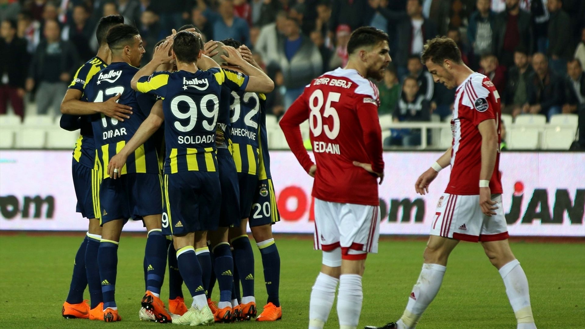 Fenerbahce goal celebration 4142018