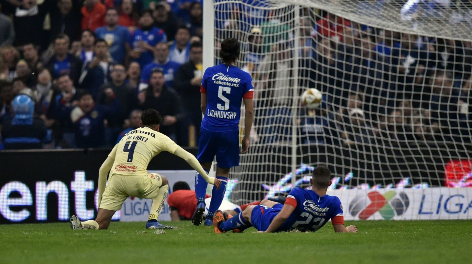 América Cruz Azul Edson Álvarez