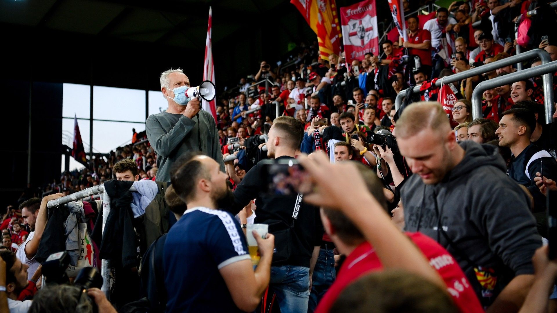 Christian Streich Freiburg vs Augsburg 2021-22