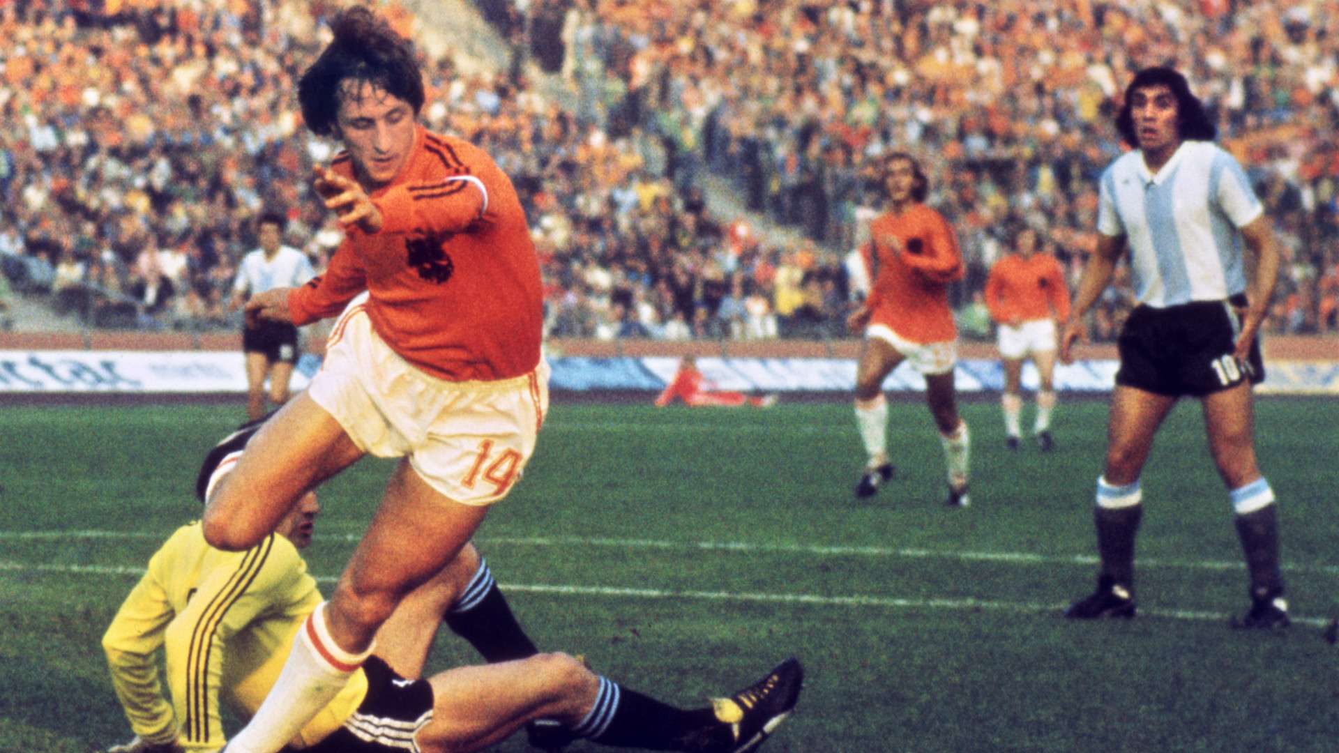 Johan Cryuff Netherlands Argentina 1974 World Cup Quarterfinal
