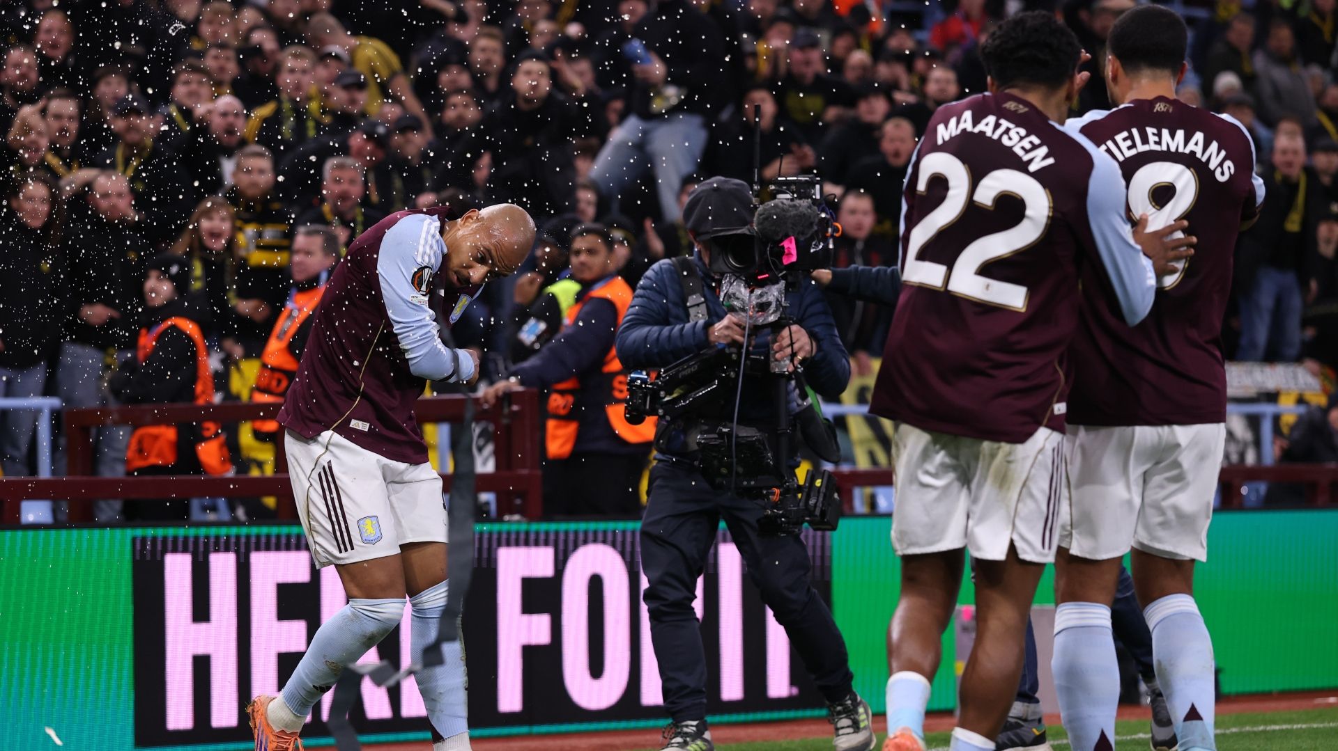 Malen Aston Villa Young Boys