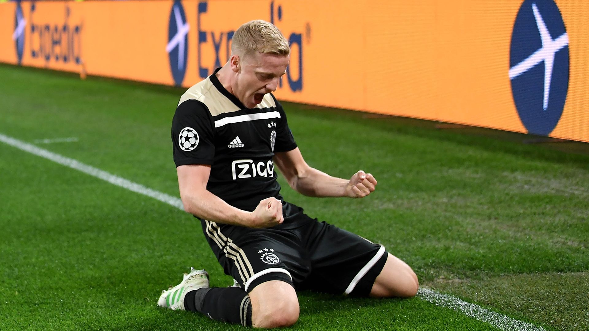 Donny van de Beek Ajax Juventus