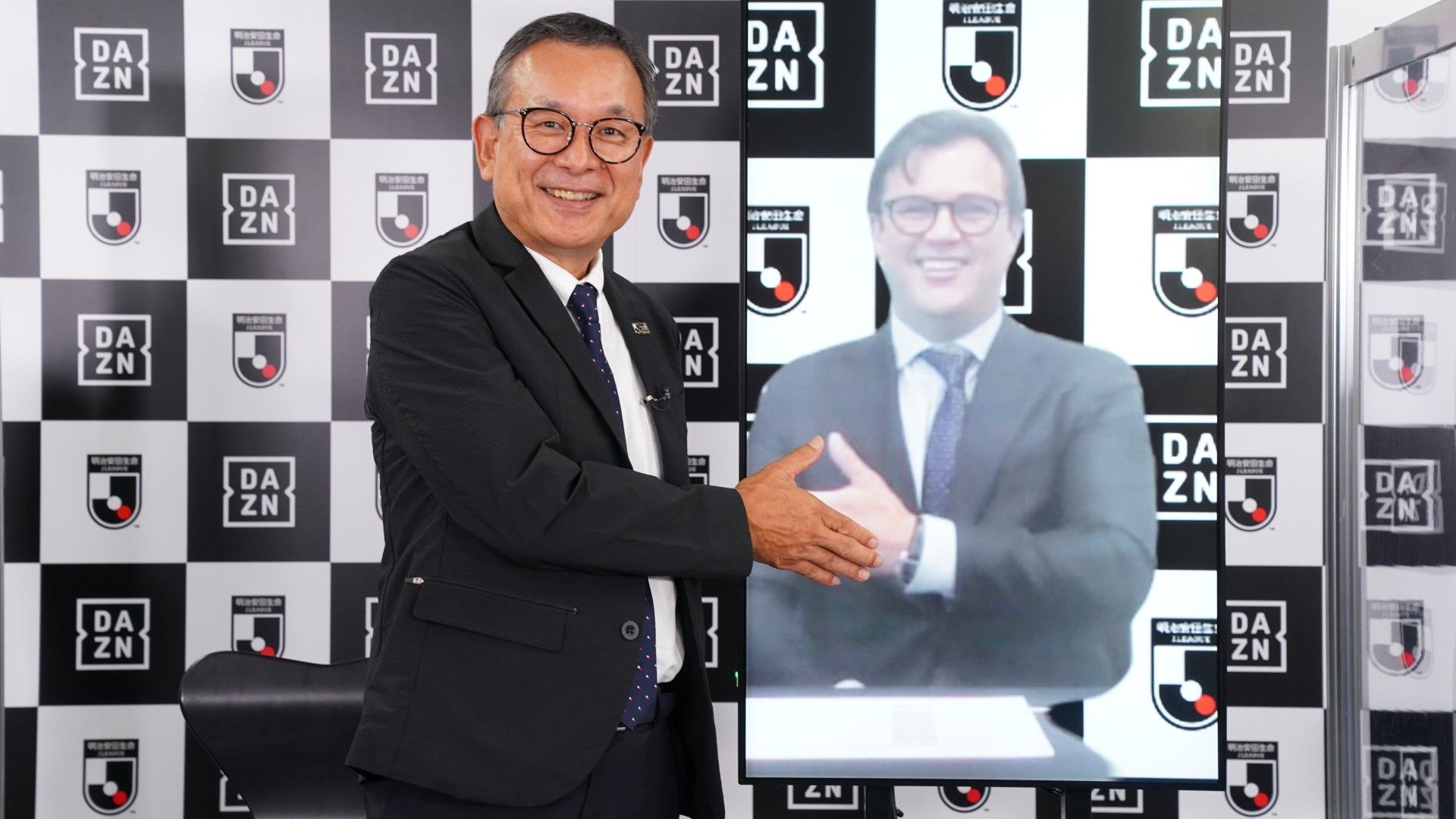 2020-08-25-DAZN-JLEAGUE