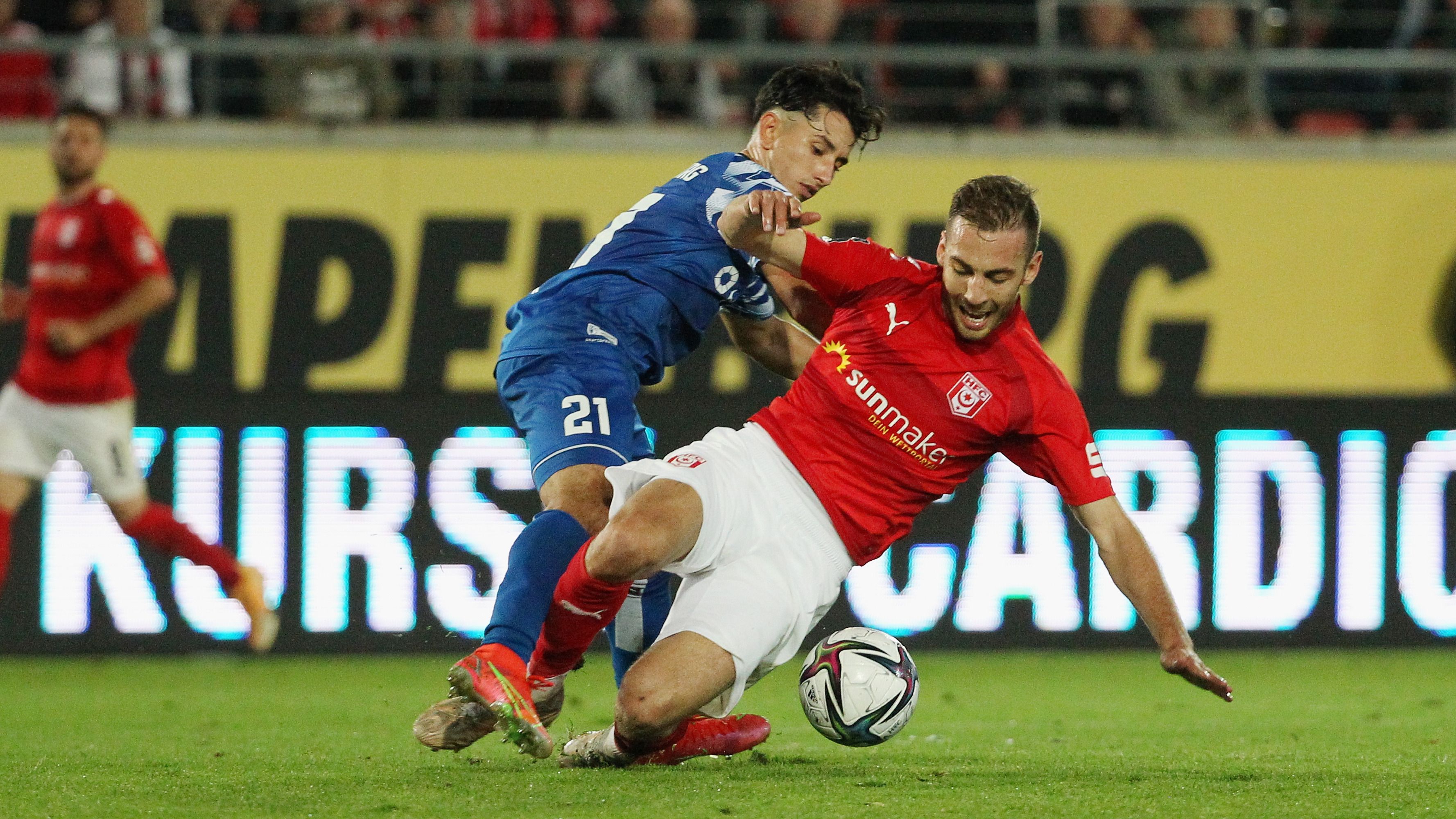 1. FC Magdeburg Hallescher FC 3. Liga