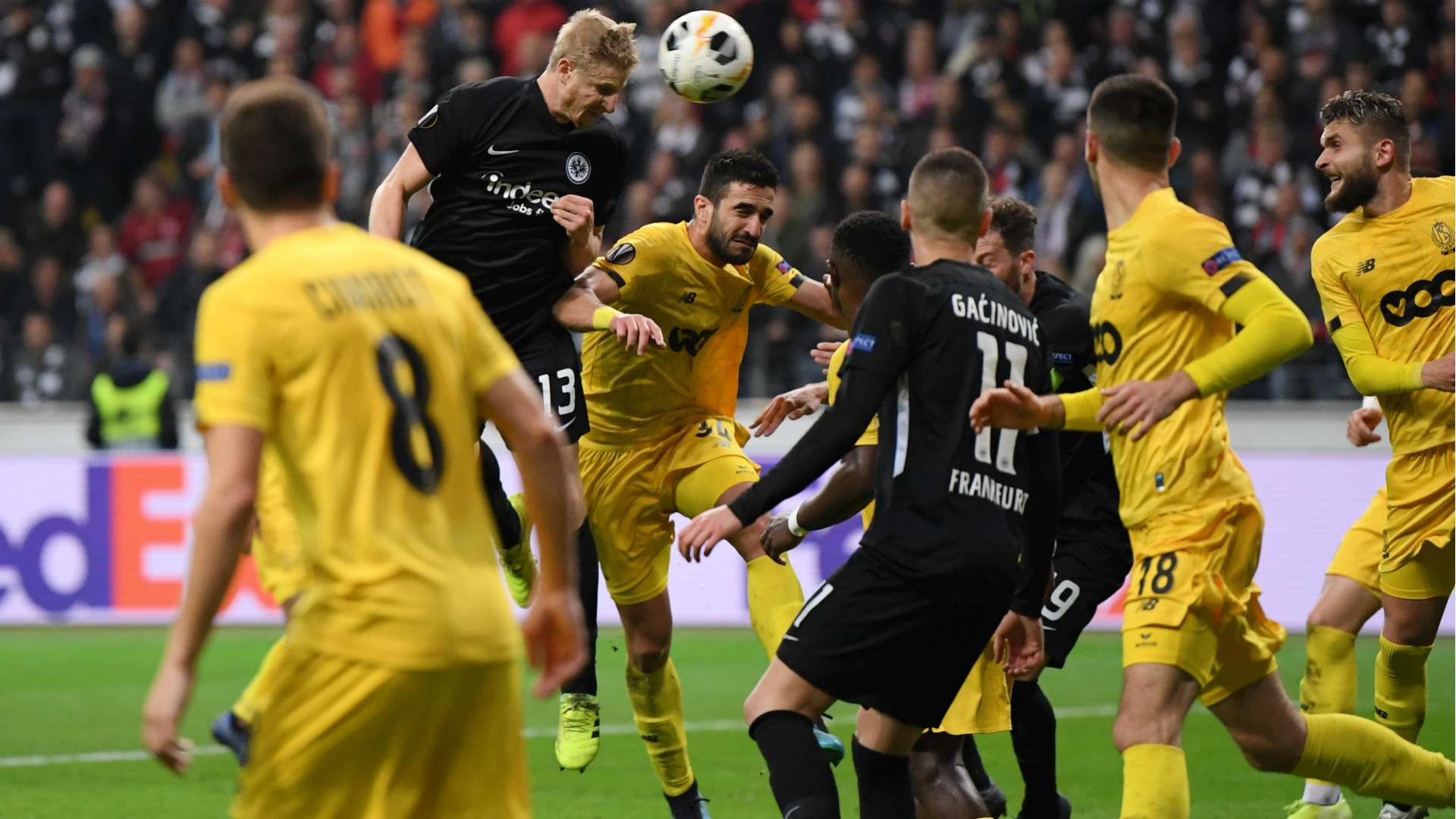 Martin Hinteregger Eintracht Frankfurt Standard 2019