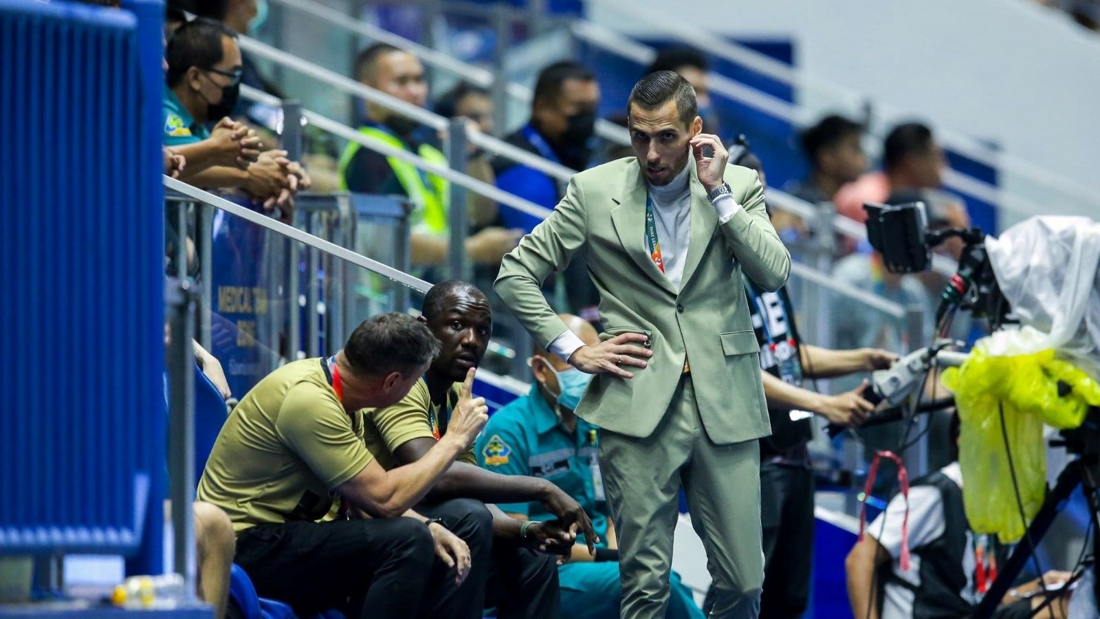 มาริโอ ยูรอฟสกี้ เมืองทอง ยูไนเต็ด