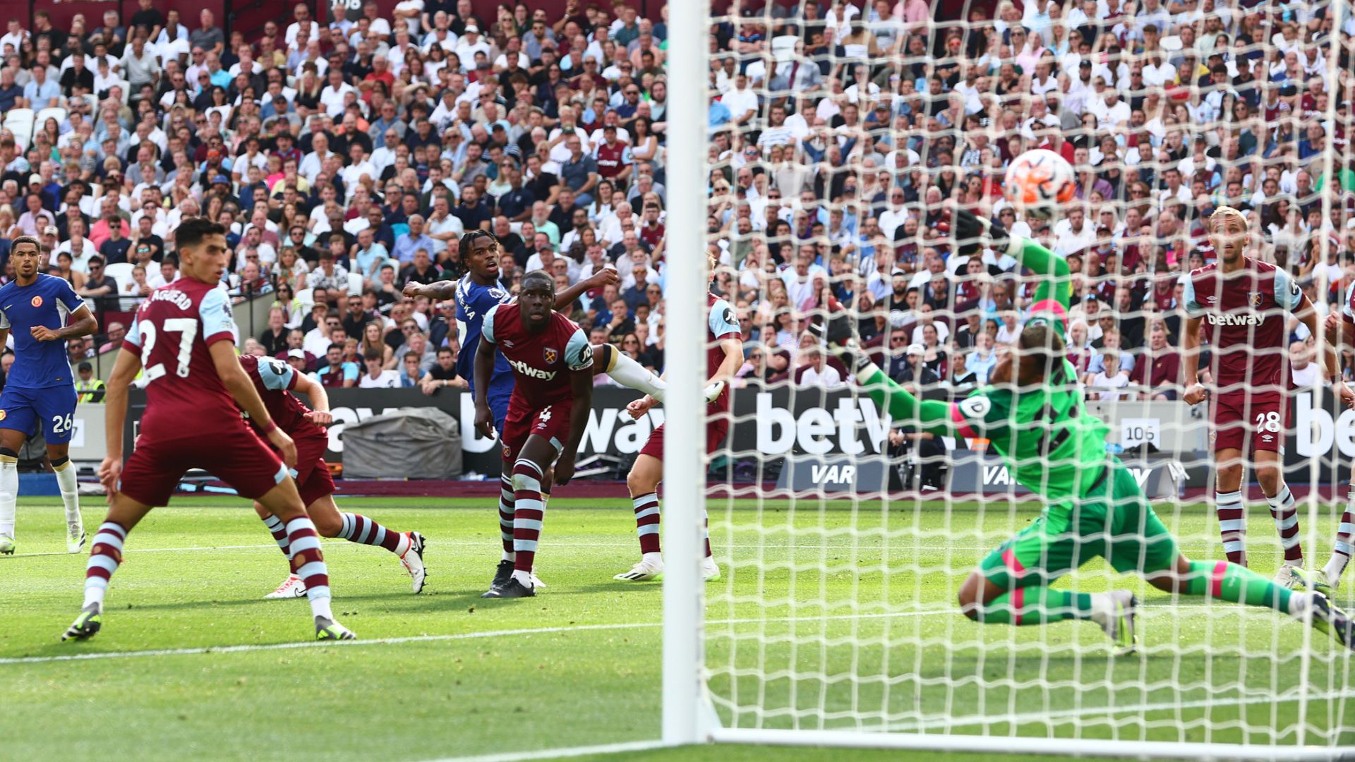 Carney Chukwuemeka Chelsea West Ham 2023-24