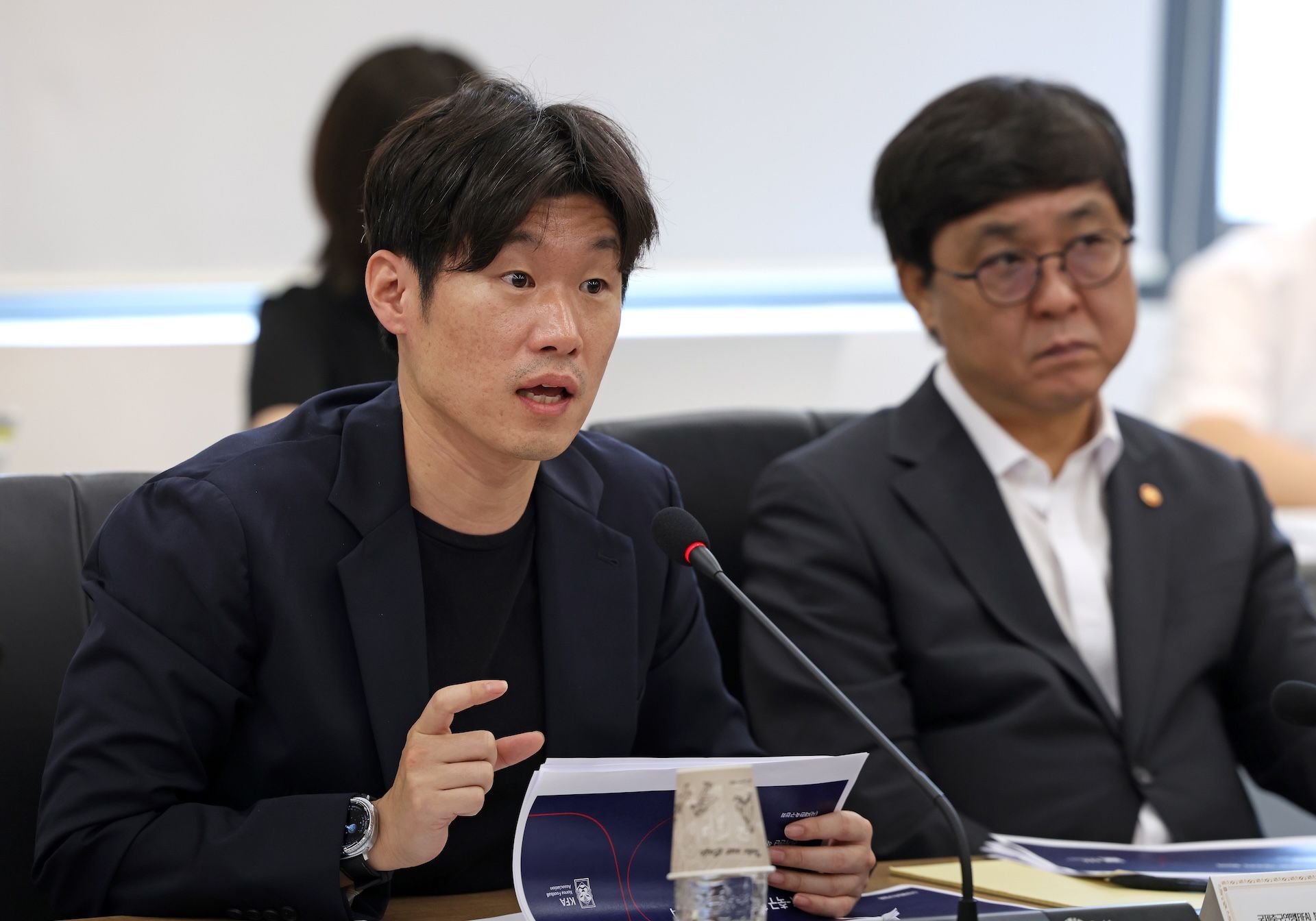 박지성 최휘영